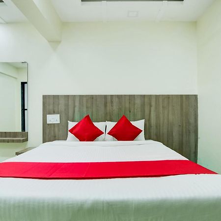 Hotel O Kunal Palace Navi Mumbai Kültér fotó