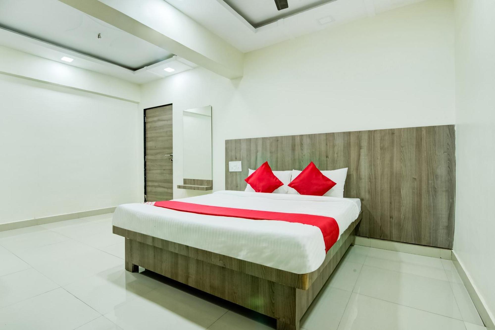 Hotel O Kunal Palace Navi Mumbai Kültér fotó